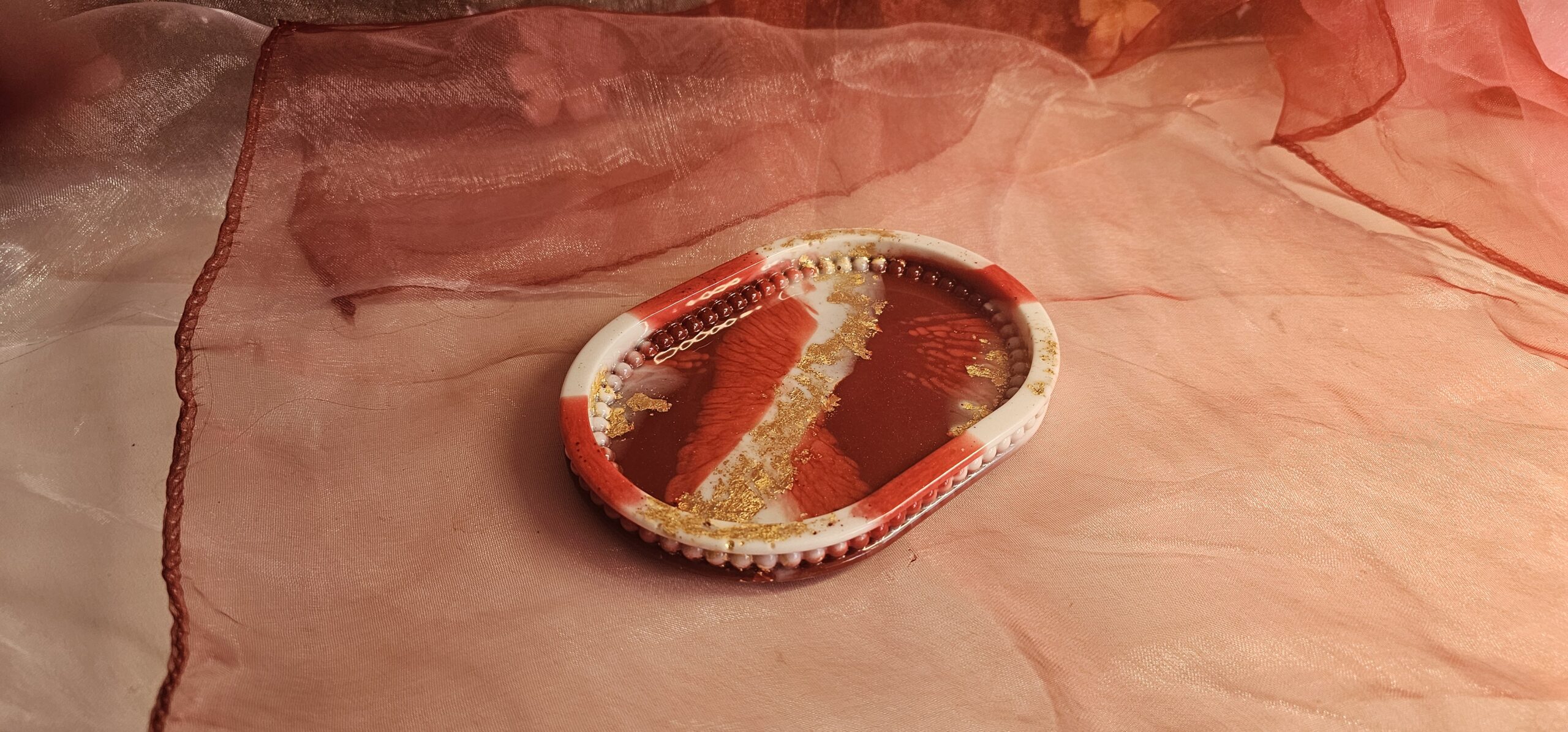 Vielseitige Epoxidharz Ablage | Handgemachtes Unikat | Rutschfest & Edel – Bild 4