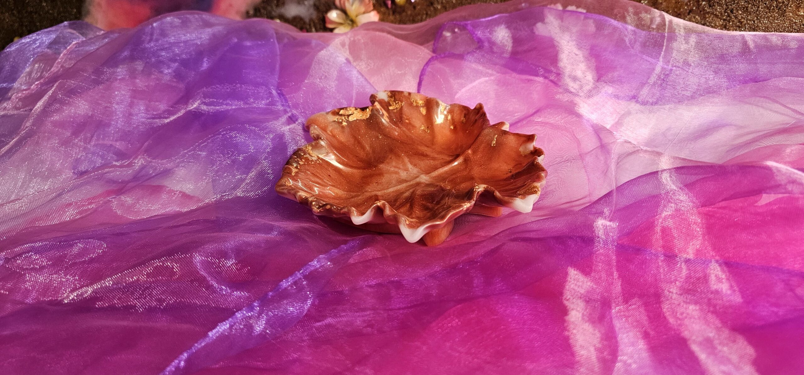 Herbst Deko Schale Kastanienblatt | Handgemacht aus Epoxidharz | Unikat – Bild 8