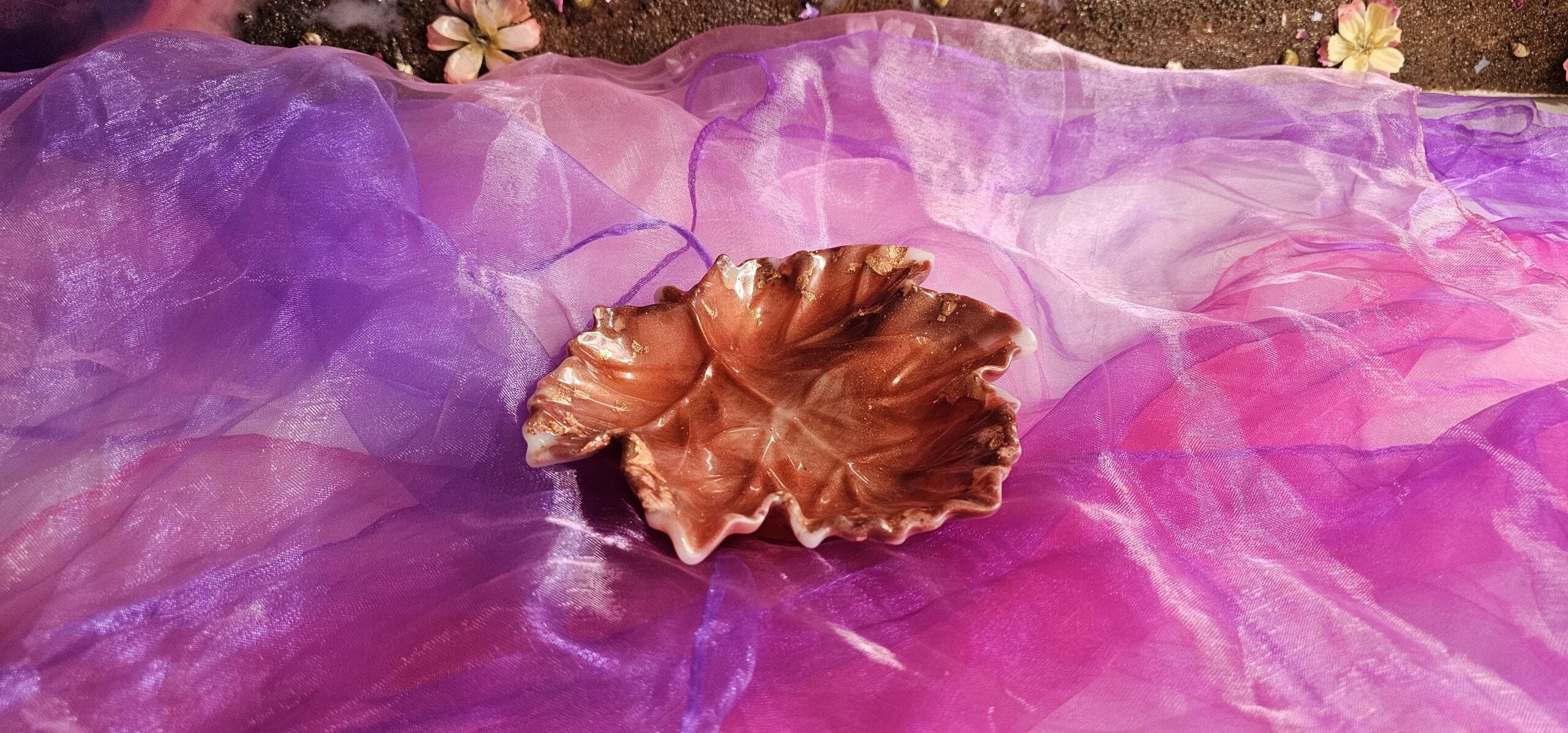 Herbst Deko Schale Kastanienblatt | Handgemacht aus Epoxidharz | Unikat – Bild 5